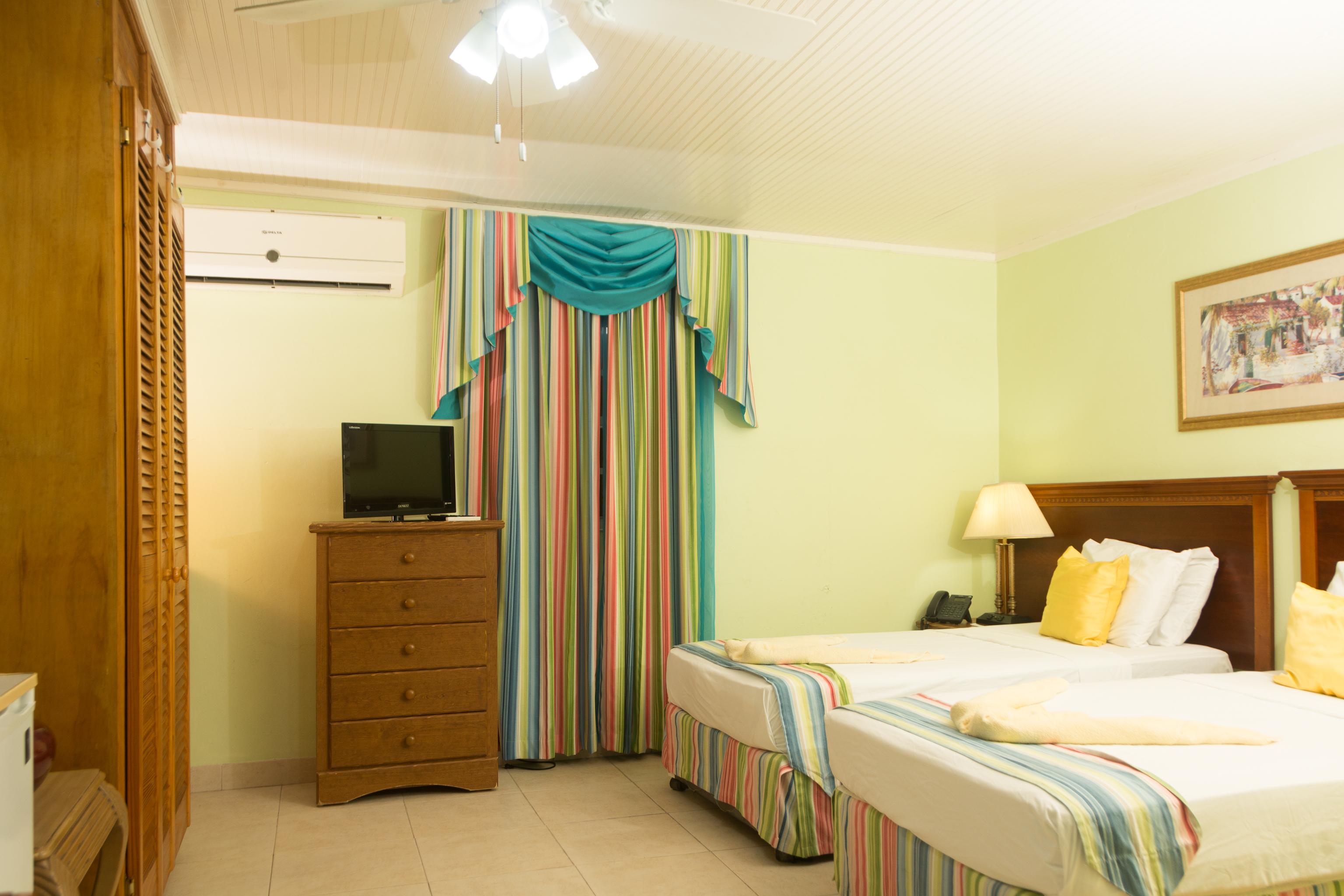 Palm Garden Hotel Barbados Bridgetown Esterno foto