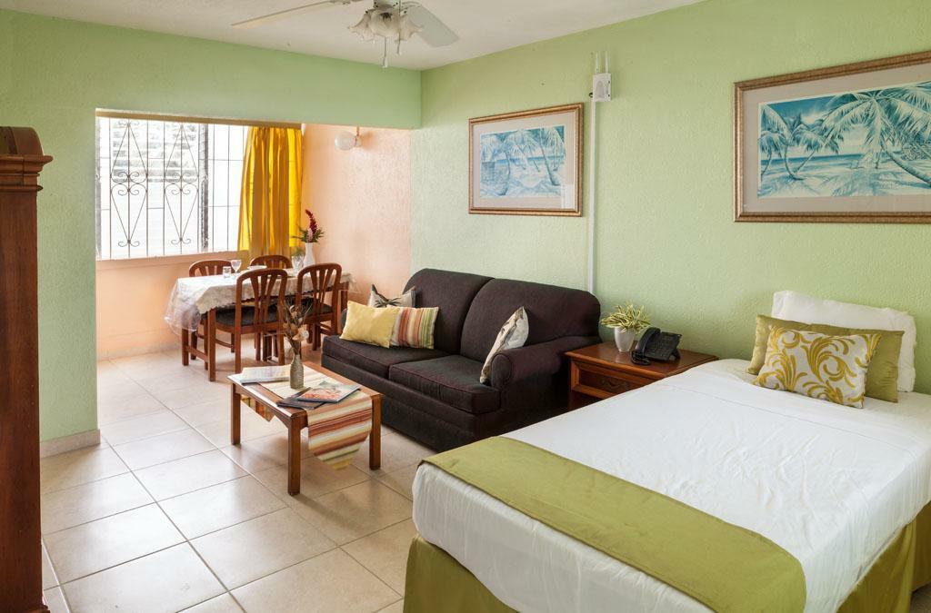 Palm Garden Hotel Barbados Bridgetown Esterno foto